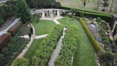 The Gatehouse at Villa Raedward