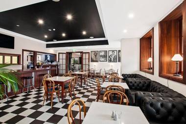 Caves House Hotel and Apartments