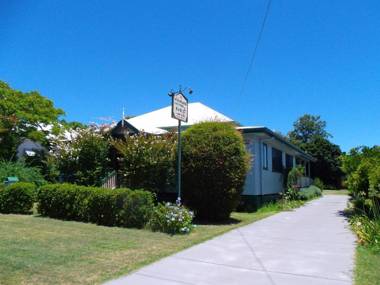 Pitstop Lodge Guesthouse B&B