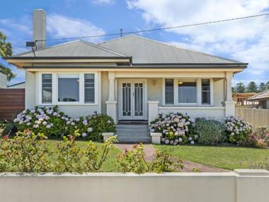 Merri Place