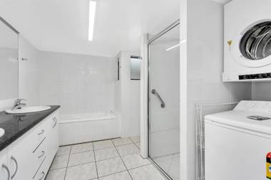 Roydon Beachfront Apartments