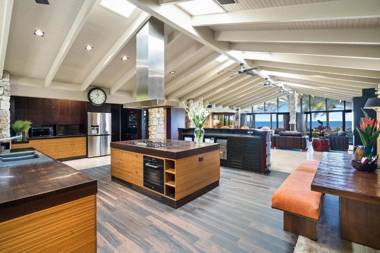 Belle Escapes - Trinity Beach Palace Luxury Estate