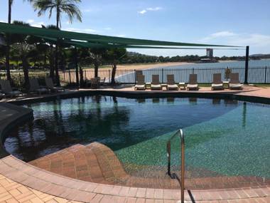 Mariners North Holiday Apartments