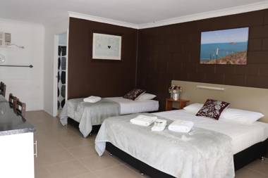 Spanish Lace Motor Inn