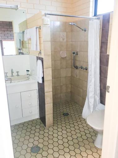 Bakery Park Motor Inn