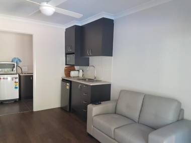 9 Ibis Court - pool beach volleyball air conditioning