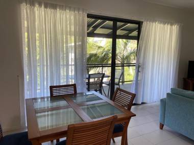 Baden 52 - Rainbow Shores - Gorgeous Resort Unit With Pool and Tennis Court