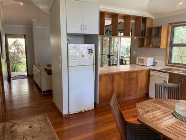 Celledon - Rainbow Shores - Privacy in Peaceful Surroundings Walk to the beach