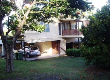 Sinclair - Rainbow Beach Modern Beach House Close to Everything Free Wi-Fi