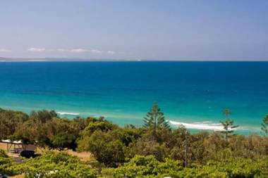 Ocean View 1 - Rainbow Beach - Luxury With Unrivalled Views Aircon Wifi Pool