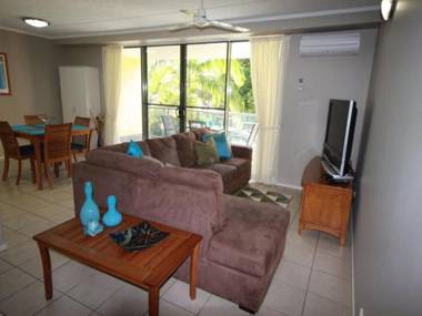 Baden 90 - Rainbow Shores Resort Unit Pools Tennis Court Walk To Beach