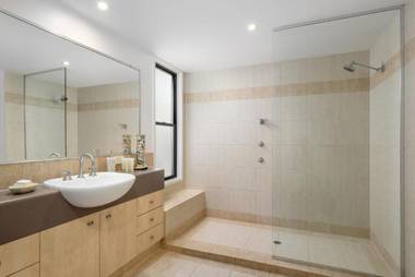 12 Naiad Court- Pool sleeps 8 close to beach