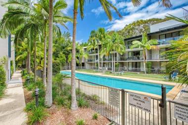 Baden 86 - Rainbow Shores Walk To Beach Top Floor Air conditioned Unit