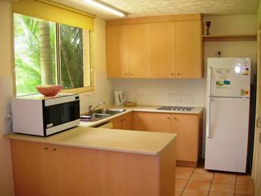 Baden 29 - Rainbow Shores Air conditioned Ground Floor Walk to Beach Pool