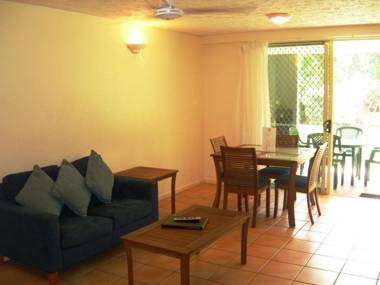 Baden 29 - Rainbow Shores Air conditioned Ground Floor Walk to Beach Pool