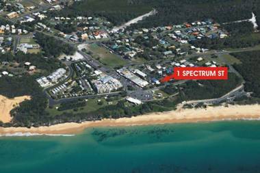 1 Spectrum Street Rainbow Beach- Close to shops and main beach