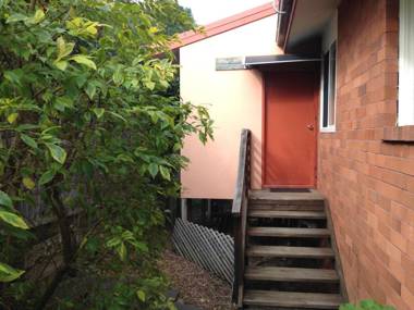 Thornleigh garden view comfortable & tranquil