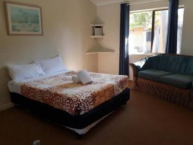 El Lago Tourist Park