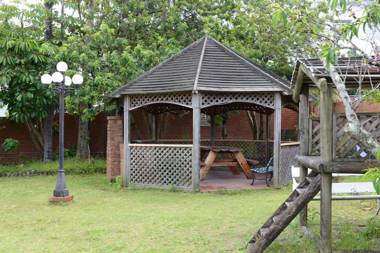 Sapphire Palms Motel