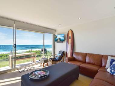 Regency Court Apartment