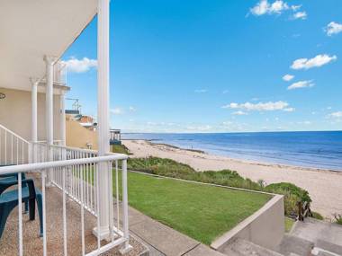 Sea Spray Apartments Unit 4