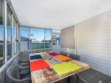 The Entrance North Lakeside Cottage