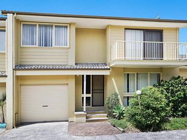Toowoon Bay Townhouse Unit 6