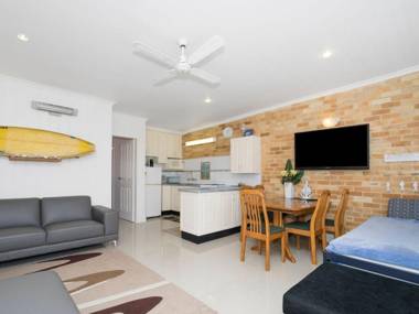 The Sands Unit 9 - The Entrance