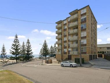 Tasman Towers - Unit 13