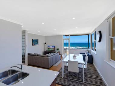 Golden Sands 1 - Absolute Beachfront