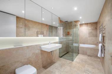 Beach and Ocean Front Penthouse with Wifi and Parking