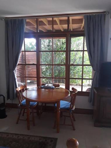 Rockwall Avoca Beach