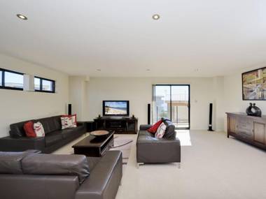 Government Road Dolphin Cove Unit 13 2-6