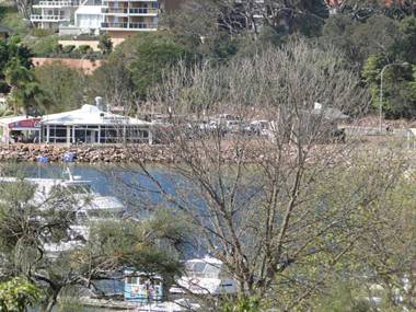 3 'Paradiso' 4 Laman Street - aircon pool heart of town water views