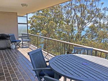 7 'Skyline' 12 Thurlow Avenue - Unit with a WOW factor