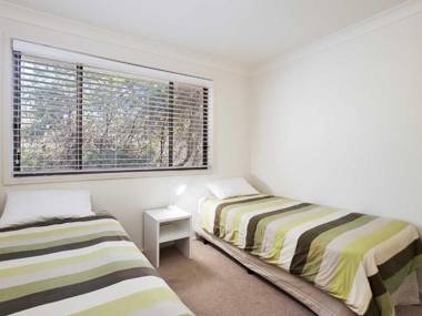 1/8 Christmas Bush Avenue - three bedroom duplex close to Dutchies Beach