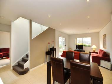 Stunning Holiday Townhouse