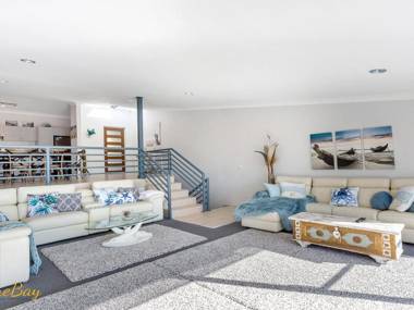 Water Views on Wallawa