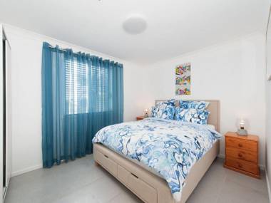 Embracing Dutchies@Nelsons Bay