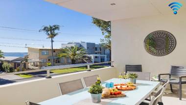 Living the Dream @ Corlette