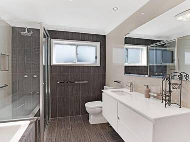 Away @ Nelson Bay 29 Wollomi Ave - Incredible Water Views Pet Friendly WIFI & Aircon