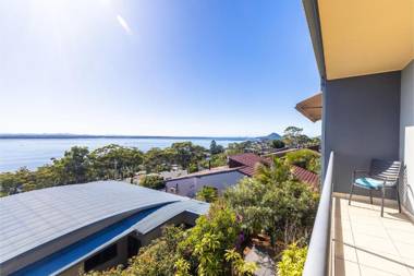 23 Wollomi Ave stunning water views and WIFI