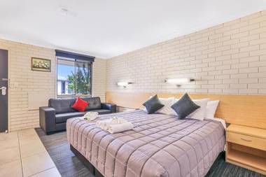 Stagecoach Inn Motel