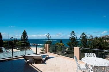 Coogee Sands Hotel & Apartments