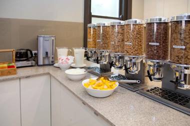 Cremorne Point Manor