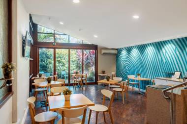 Cremorne Point Manor