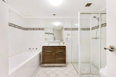 Inner city retreat in Pyrmont 1 bdrm with Car space - 28 Mill