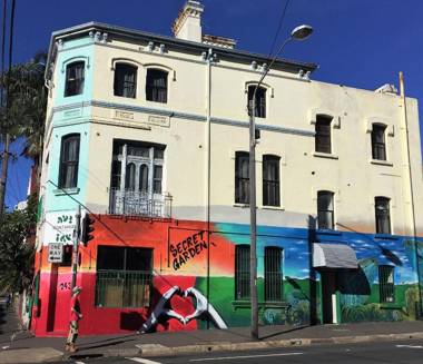 Secret Garden Backpackers Sydney