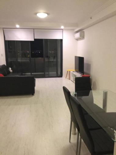 Hurstville New apartment with city view