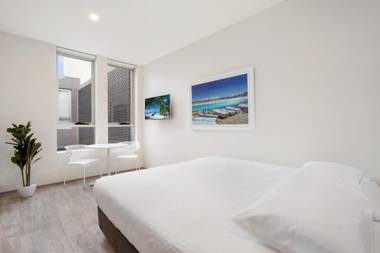 Bondi Beach Studios Suite 1